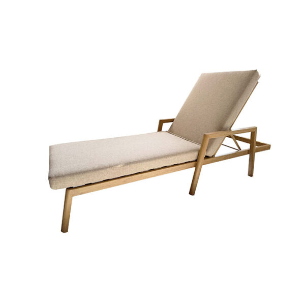 DAKOTA-LOUNGER-WOOD-LIKE-ALU-WITH-BEIGE-CUSHION