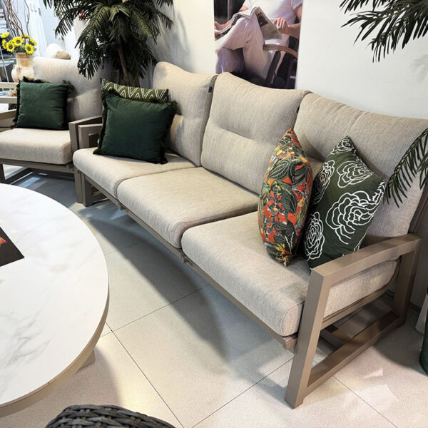GIO-LOUNGE-SET-TAUPE-AMBIANCE-HARTMAN